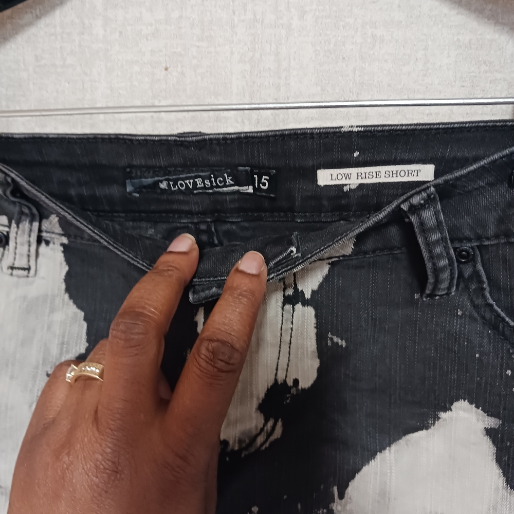 Lovesick Shorts Size 15 - Picture 2 of 4